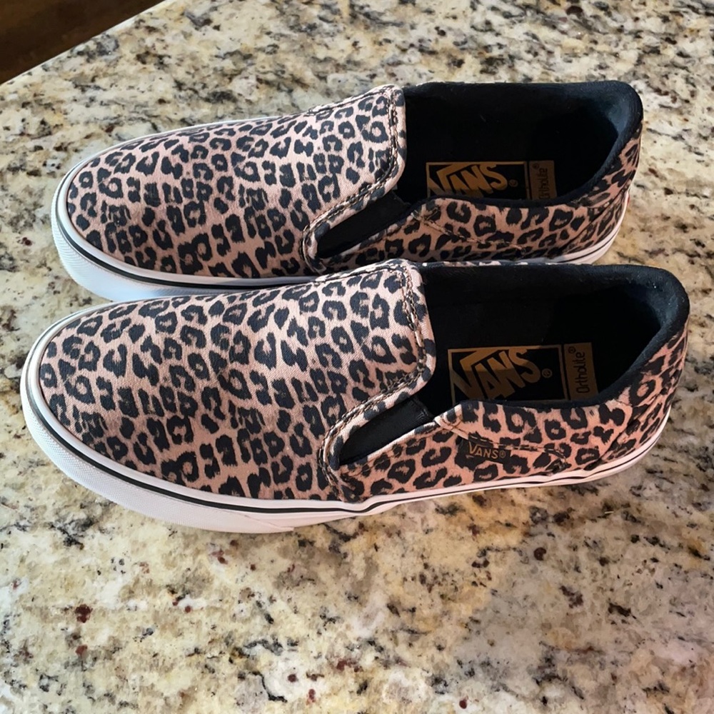Vans cheetah slip on. New in box size 8.5 women’s